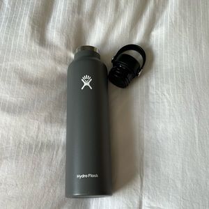 Grey 24oz Hydro Flask water bottle and lid